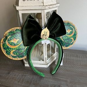 Limited Edition Club 33 Emerald Anniversary Mouse Ears from Disneyland